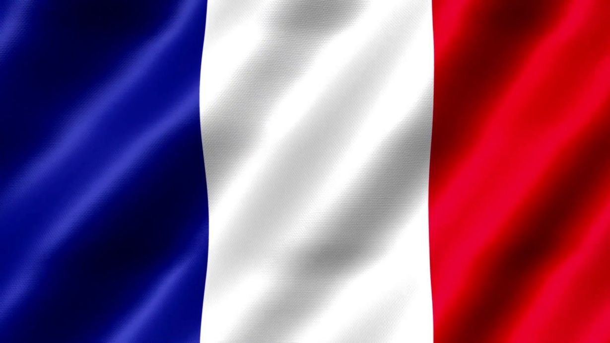 Какой флаг у парижа фото