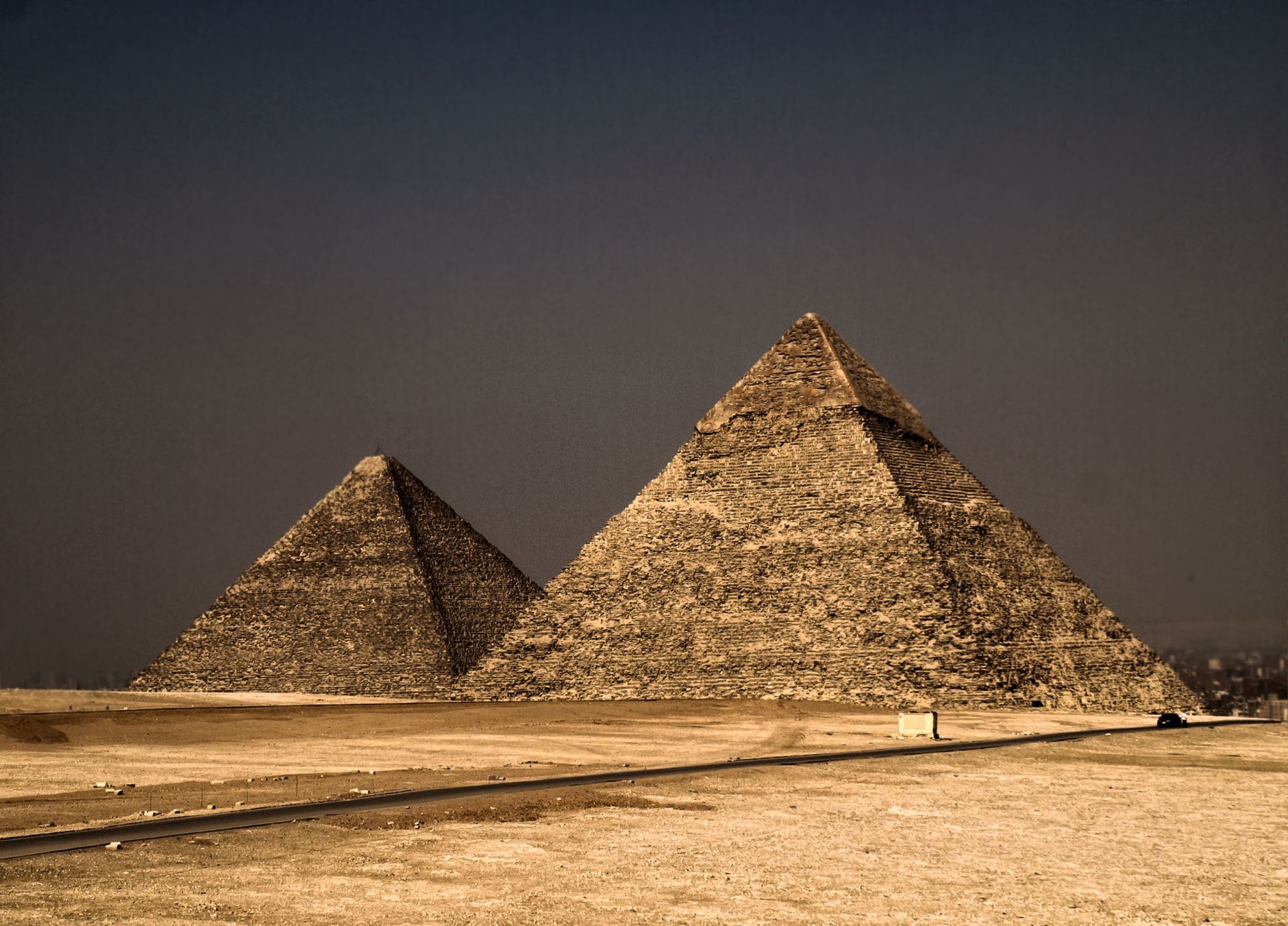 Пирамиды в архитектуре