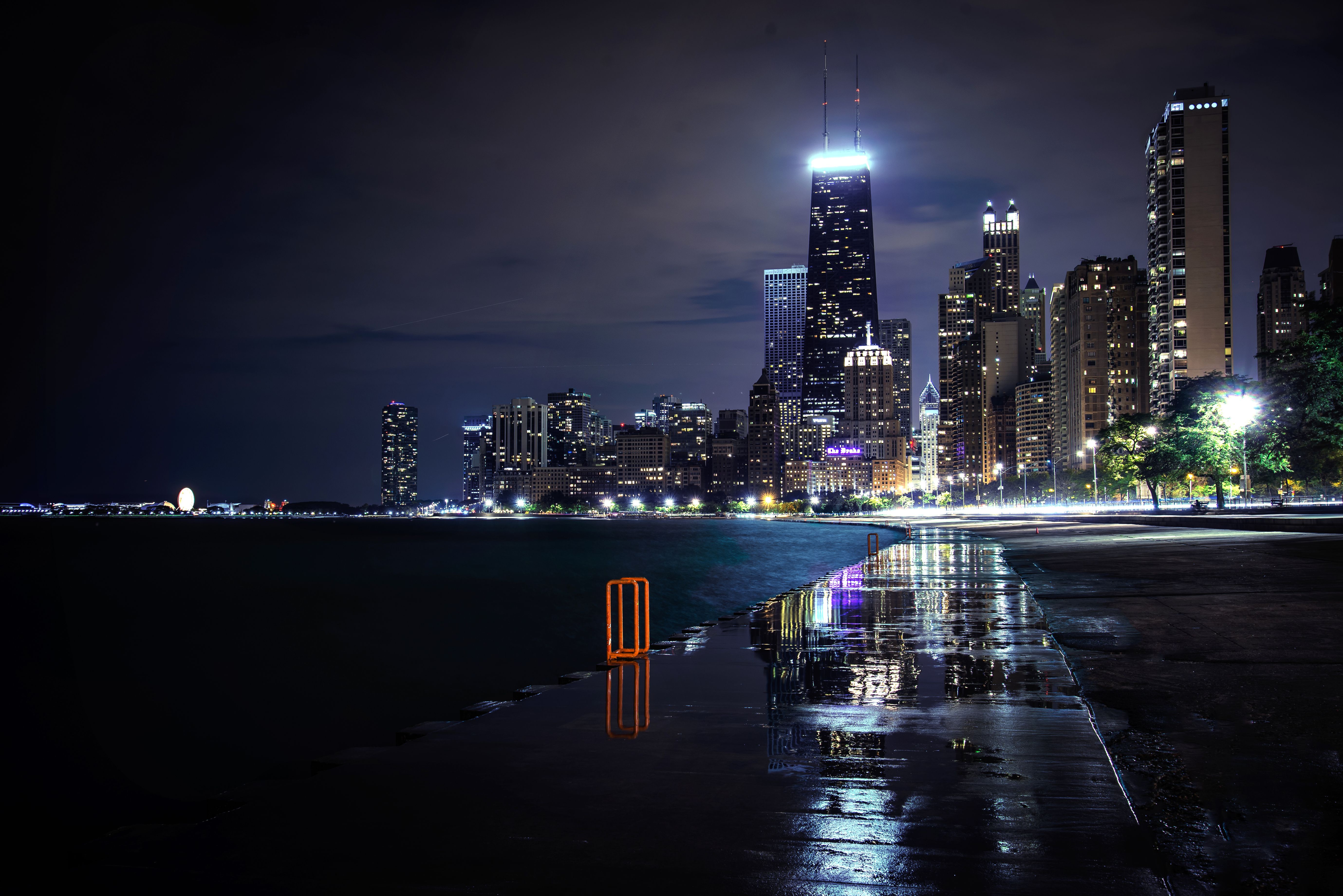 Картинки на телефон сити. Чикаго (Иллинойс) небоскребы. Ночной Чикаго Иллинойс. Чикаго (Иллинойс) ночью. Ночной Лос Анджелес.