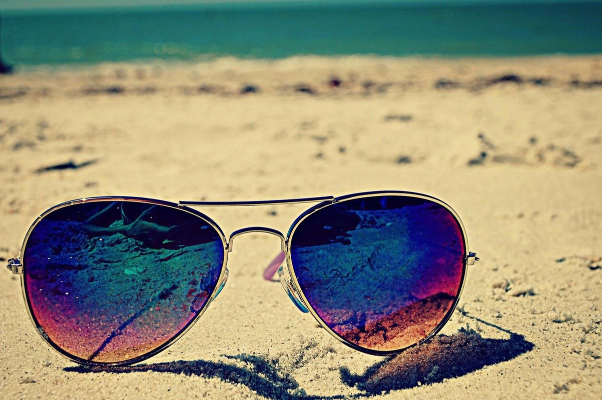 Лето солнечные очки